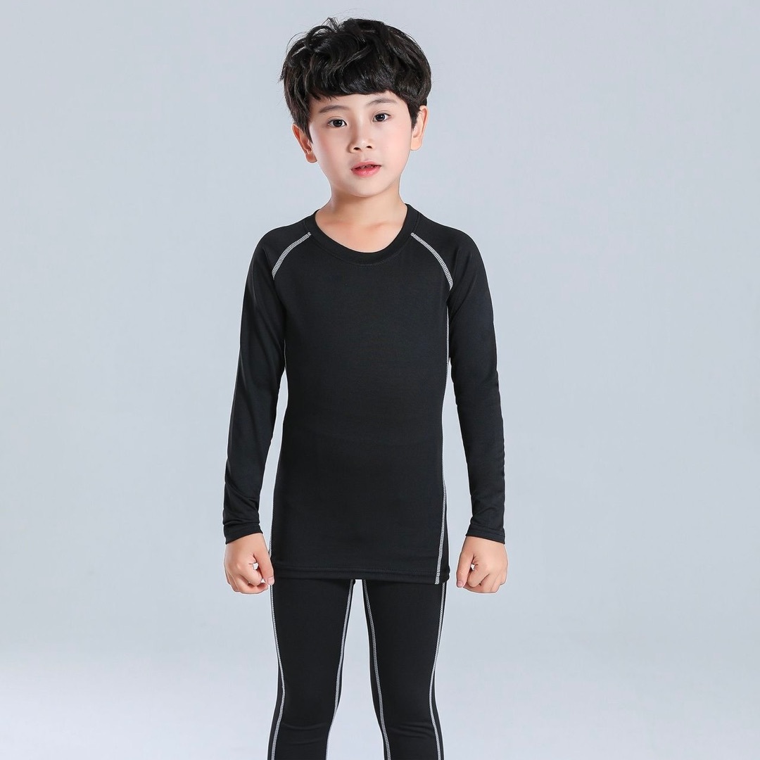 男の子　女の子　コンプレッションウェア　１３０cm キッズ キッズ/ベビー/マタニティのキッズ服男の子用(90cm~)(その他)の商品写真