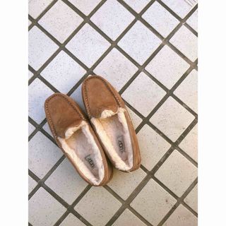 UGG モカシン(スリッポン/モカシン)