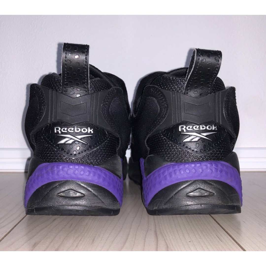 Reebok(リーボック)の25cm 良品 REEBOK INSTA PUMP FURY 95 黒 紫 og メンズの靴/シューズ(スニーカー)の商品写真