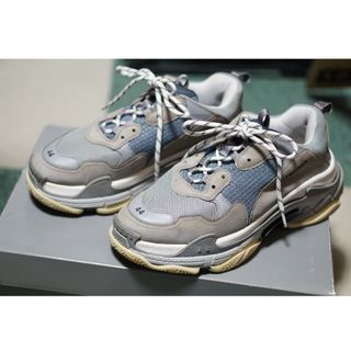 バレンシアガ(Balenciaga)のBALENCIAGA Triple S 44 Grey 44 バレンタイン(スニーカー)