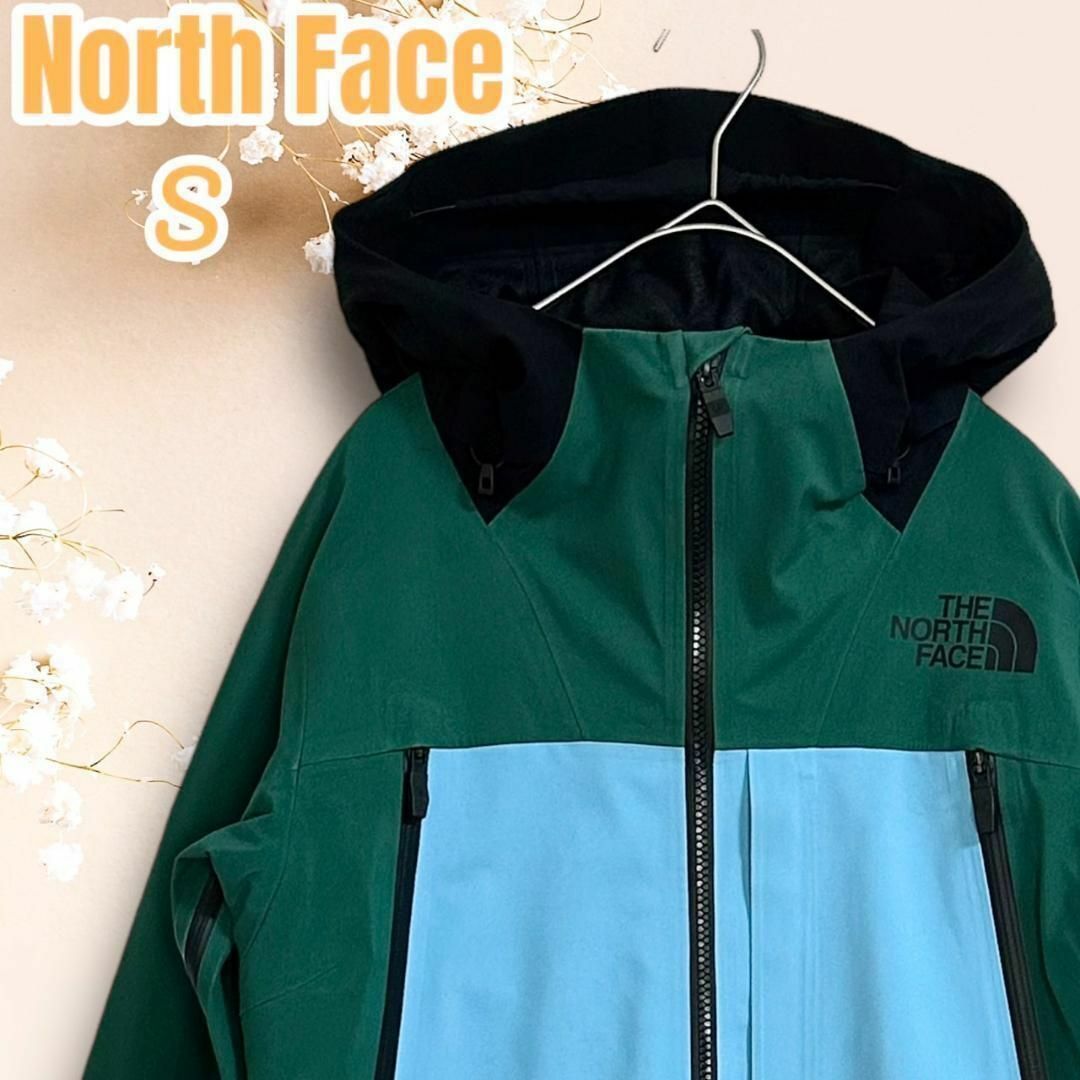 THE NORTH FACE(ザノースフェイス)の☆人気デザイン☆ノースフェイス S フーチャーライト マウンテンパーカー レディースのジャケット/アウター(ブルゾン)の商品写真