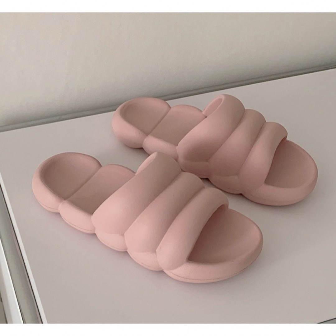 サンダル スリッパ マシュマロレディース 韓国 ピンク レディースの靴/シューズ(サンダル)の商品写真