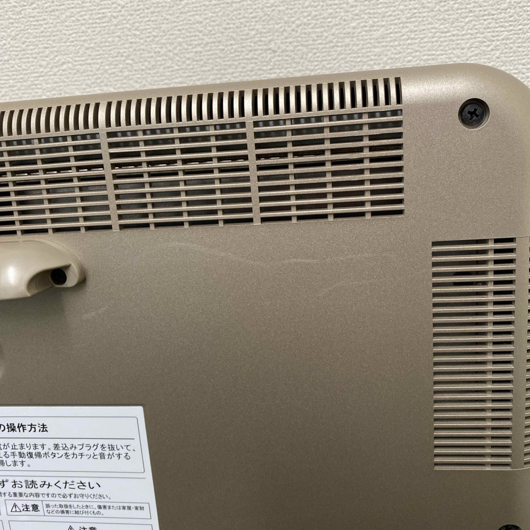 送料込み*遠赤外線暖房器 サンルミエ タイマー付き*1201-3 送料込み*遠赤外線暖房器 サンルミエ タイマー付き*1201-3