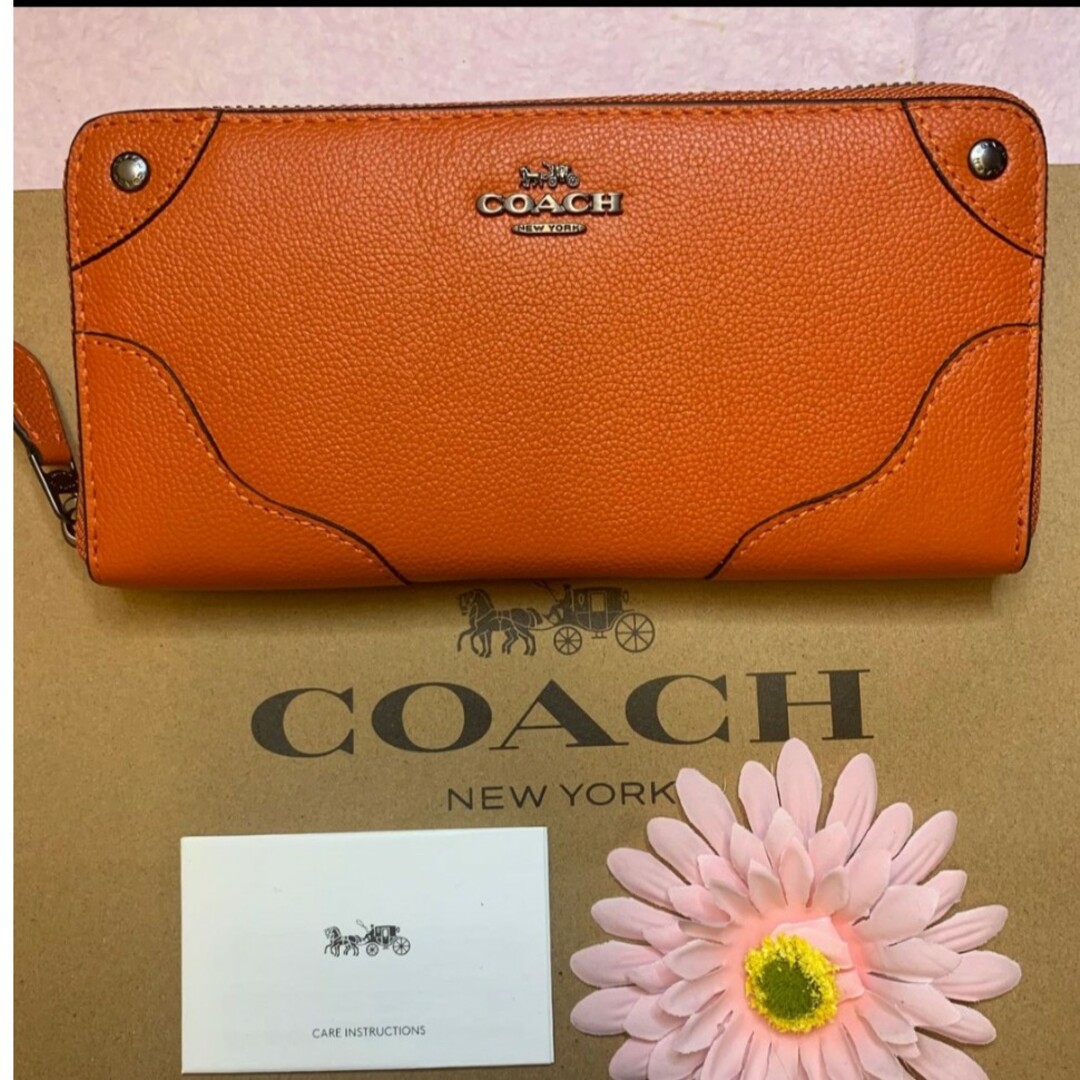 新品　COACH　長財布　ラウンドファスナー　オレンジ　小銭入れ有ファッション小物