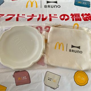 マクドナルド(マクドナルド)のマクドナルド 福袋 ミニプレート コインポーチ 白(ノベルティグッズ)