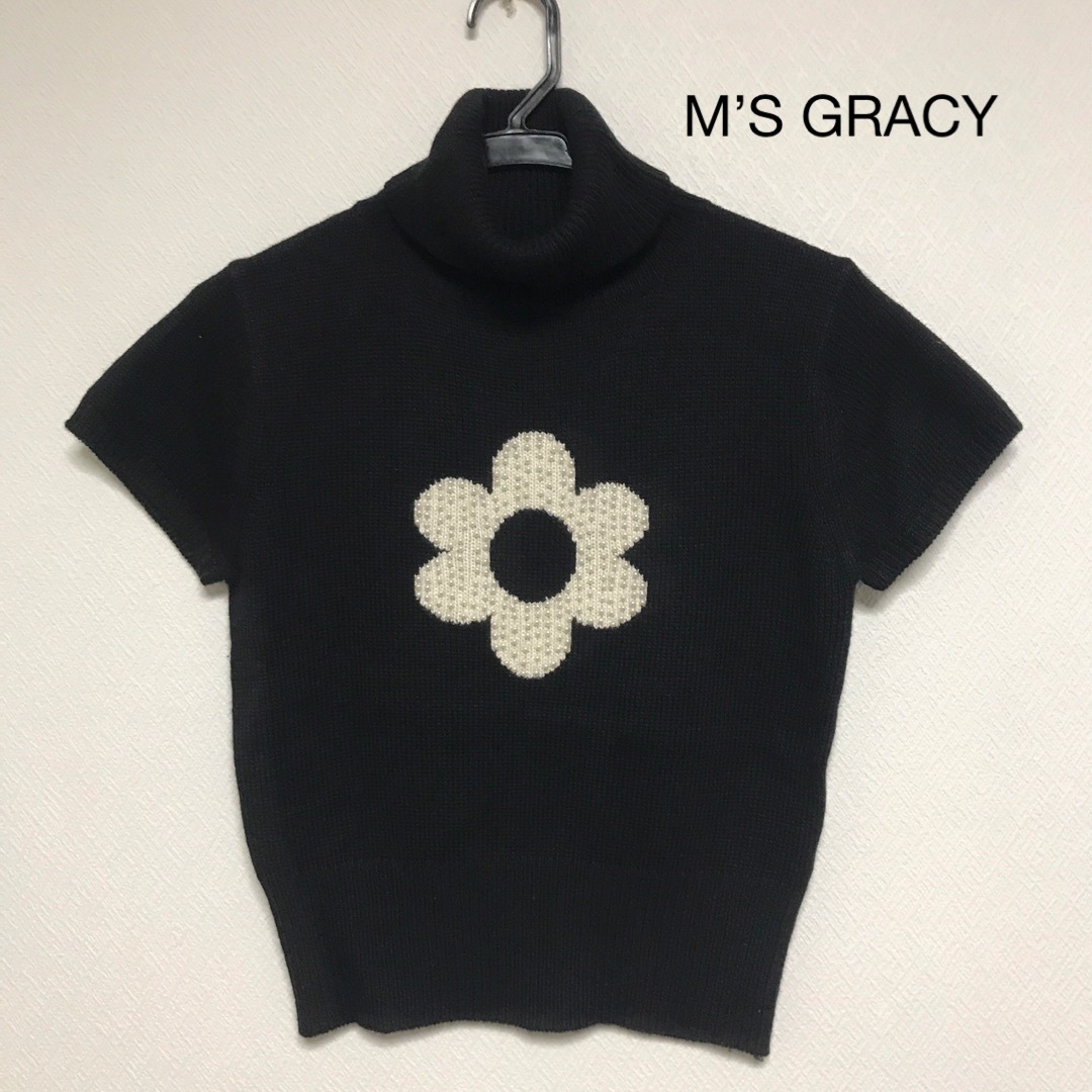 M'S GRACY(エムズグレイシー)のM’S GRACY エムズグレイシー 半袖ニット タートルネック 花柄 レディースのトップス(ニット/セーター)の商品写真