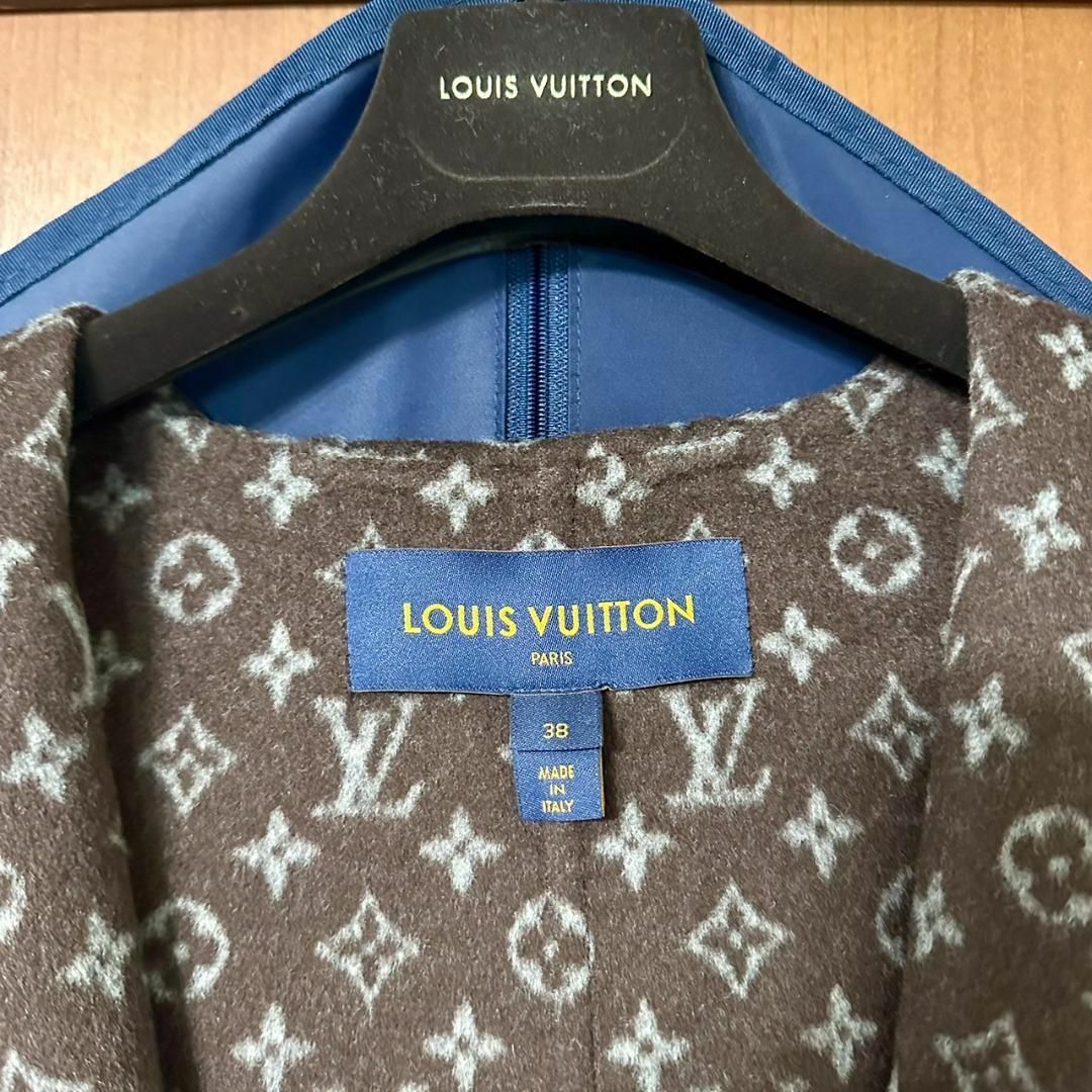 LOUIS VUITTON(ルイヴィトン)の☆即完売モデル☆ルイヴィトン 38 モノグラム ダブルフェイス ラップコート レディースのジャケット/アウター(ロングコート)の商品写真