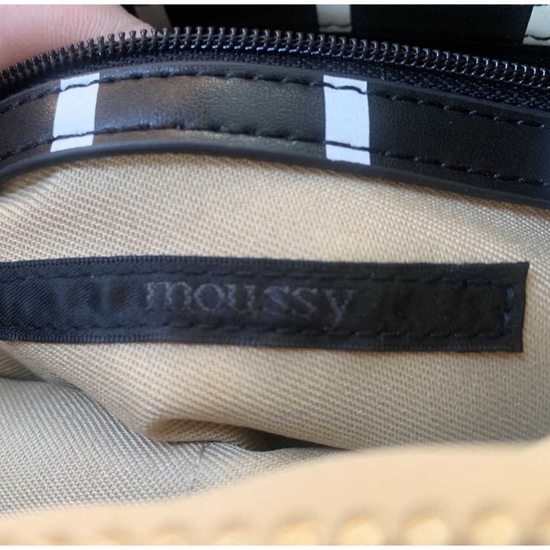 moussy(マウジー)の1300円から値下げ‼️moussy クラッチバック レディースのバッグ(クラッチバッグ)の商品写真