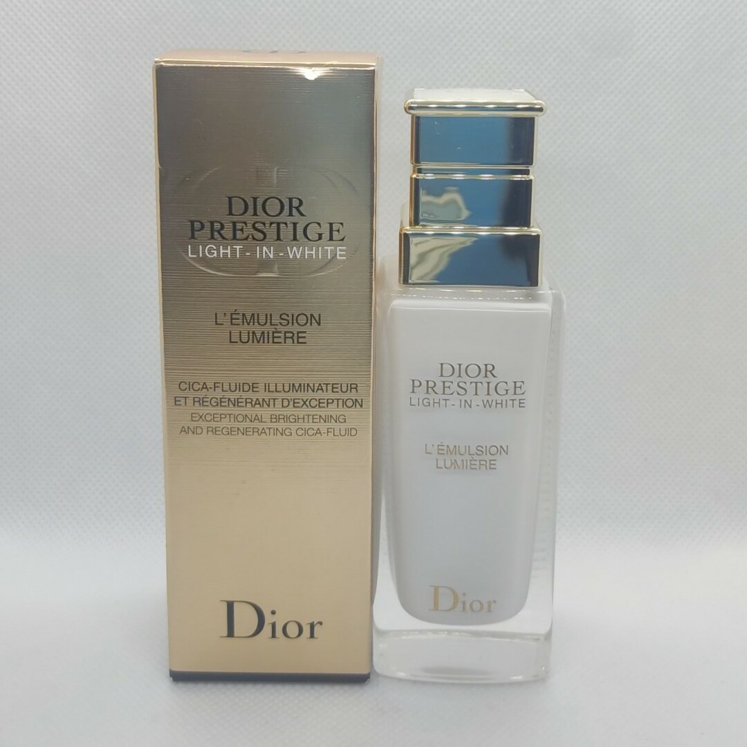 Christian Dior(クリスチャンディオール)の【新品】プレステージ　ホワイト リンクル エマルジョン ルミエール　50ml コスメ/美容のスキンケア/基礎化粧品(乳液/ミルク)の商品写真