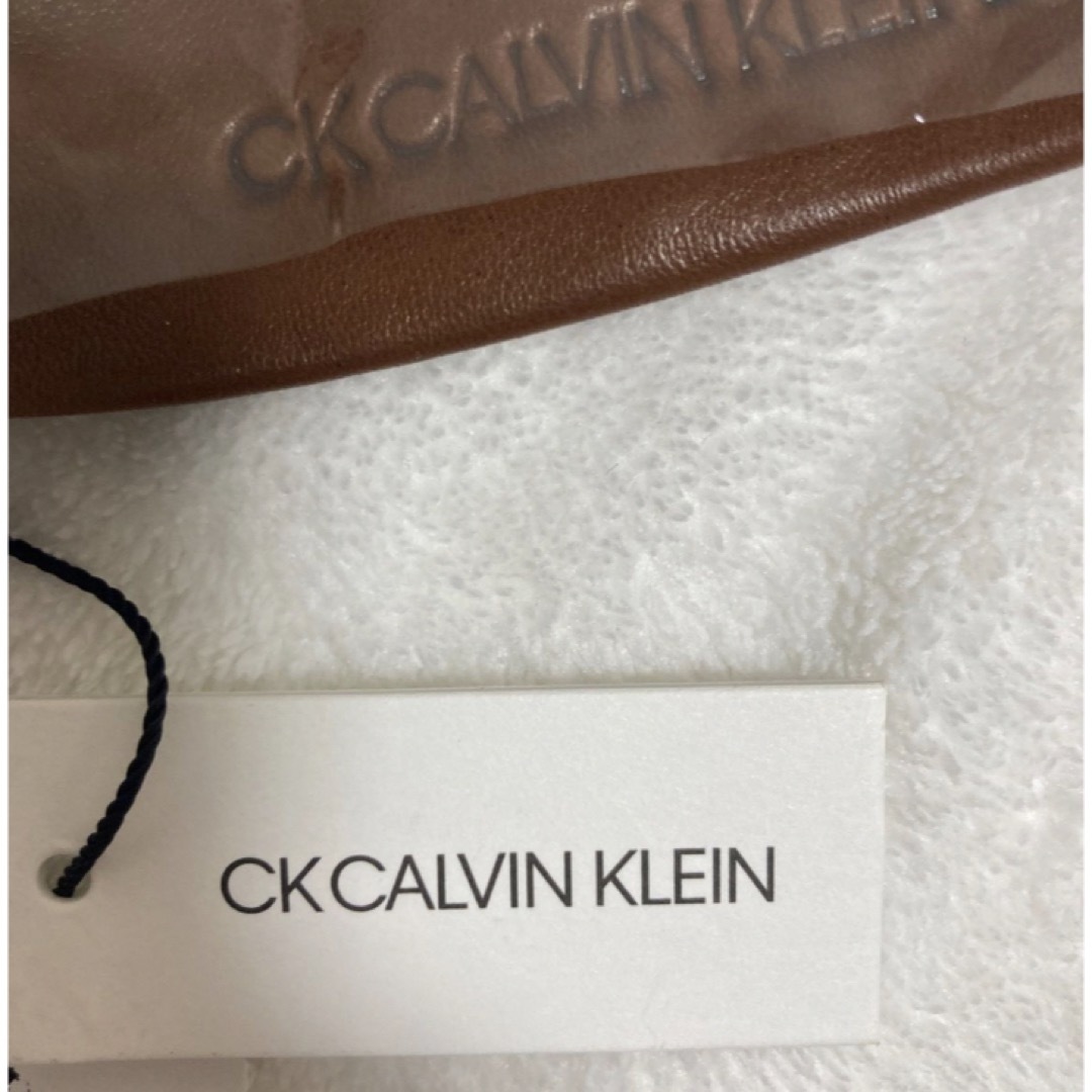 ck Calvin Klein(シーケーカルバンクライン)のCK CALVIN KLEIN 手袋　ブラウン　羊革 レディースのファッション小物(手袋)の商品写真