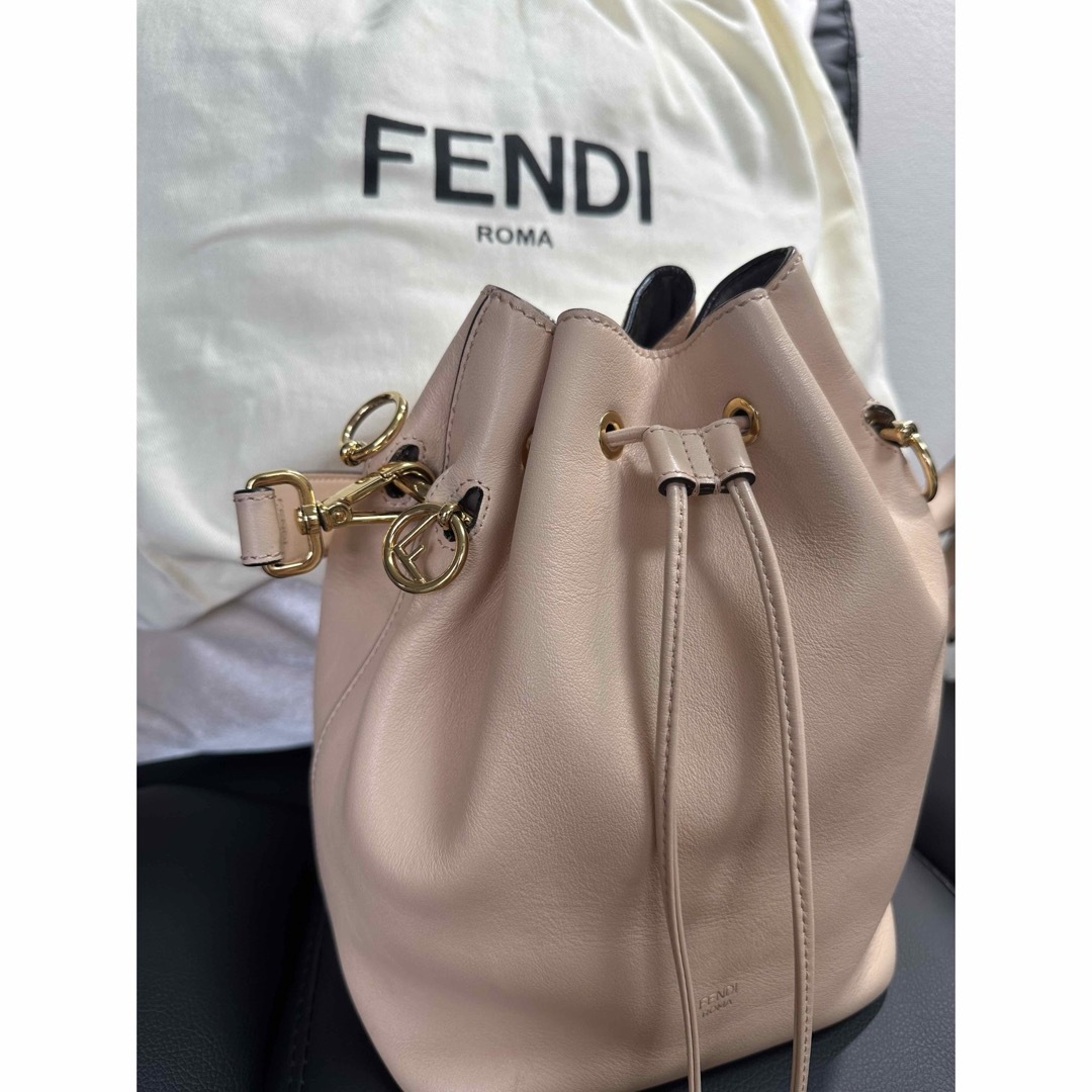 FENDI(フェンディ)の[美品] FENDI モントレゾール レディースのバッグ(ショルダーバッグ)の商品写真