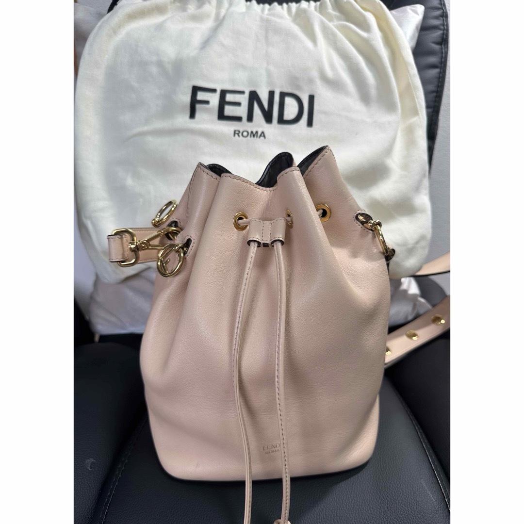 FENDI(フェンディ)の[美品] FENDI モントレゾール レディースのバッグ(ショルダーバッグ)の商品写真