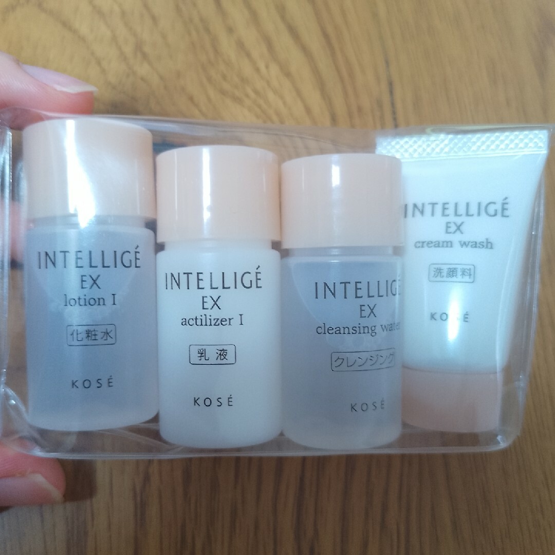 KOSE(コーセー)の【化粧品】INTELLIGE トラベルセット コスメ/美容のスキンケア/基礎化粧品(化粧水/ローション)の商品写真