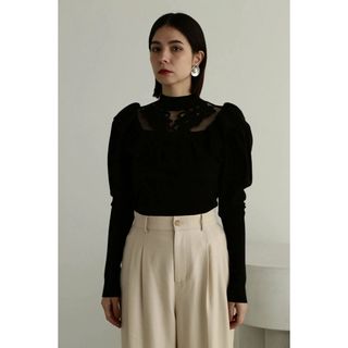 ジルスチュアート(JILLSTUART)のJILL STUART リボンシシュウパフスリーブニット(ニット/セーター)