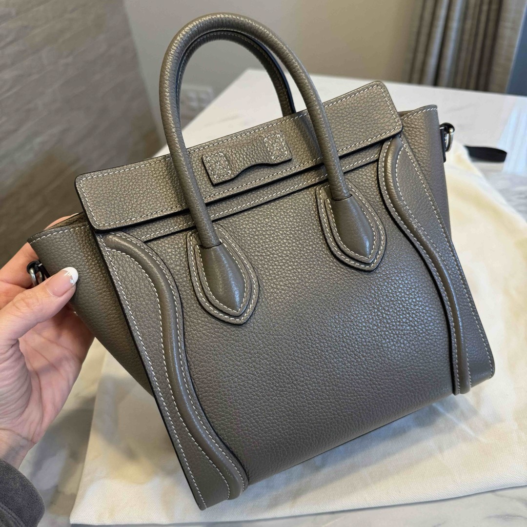 celine(セリーヌ)の【mary様専用】CELINE ラゲージナノ カーフスキン スリ レディースのバッグ(ハンドバッグ)の商品写真