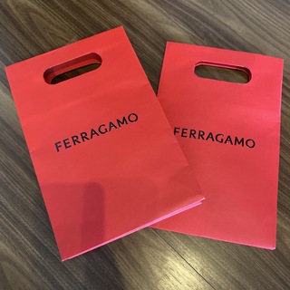 フェラガモ(Ferragamo)の2枚セット♡Ferragamo ♡フェラガモ 紙袋 ショッパー(ショップ袋)