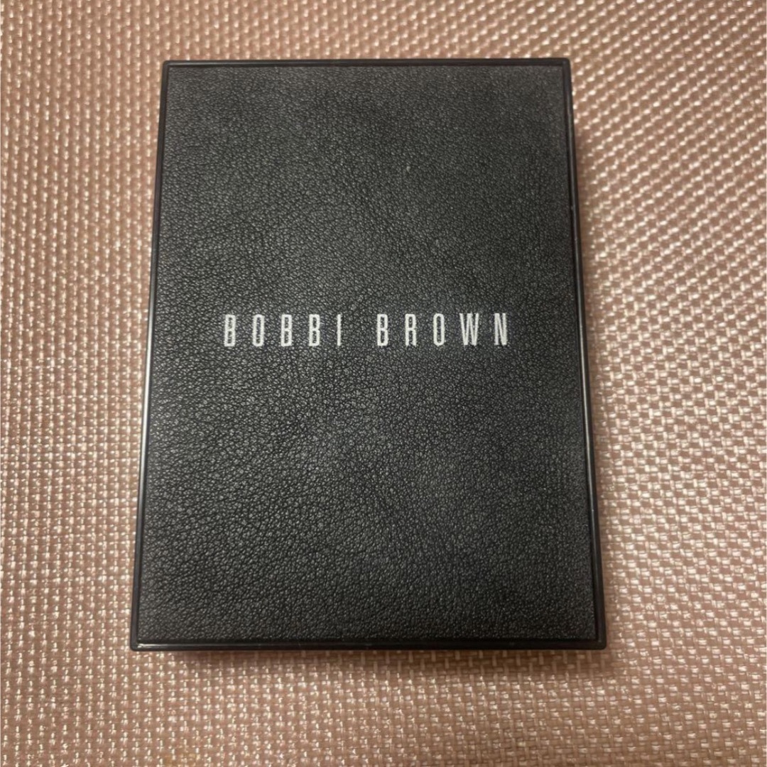 BOBBI BROWN(ボビイブラウン)のBOBBI BROWN  アイシャドウパレット コスメ/美容のベースメイク/化粧品(アイシャドウ)の商品写真