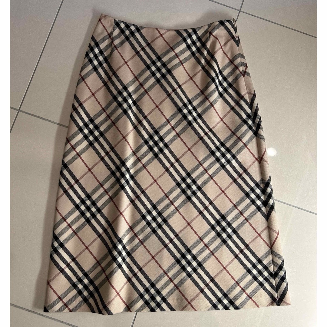 BURBERRY(バーバリー)の新品未使用❣️ BURBERRY LONDON スカート　チェック　ノバチェック レディースのスカート(ひざ丈スカート)の商品写真