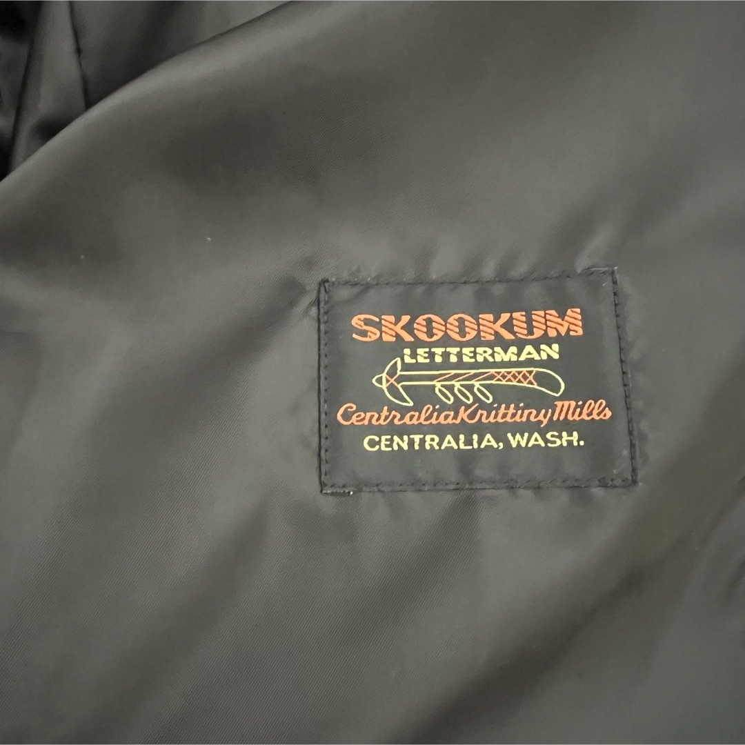 SKOOKUM(スクーカム)のHERBU SKOOKUM コラボスタジャン　グレーLサイズ　アワードジャケット メンズのジャケット/アウター(スタジャン)の商品写真