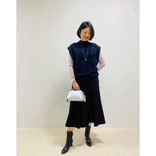 ユナイテッドアローズ(UNITED ARROWS)のUNITED ARROWS完売カシミヤハイネックニットベスト(ニット/セーター)