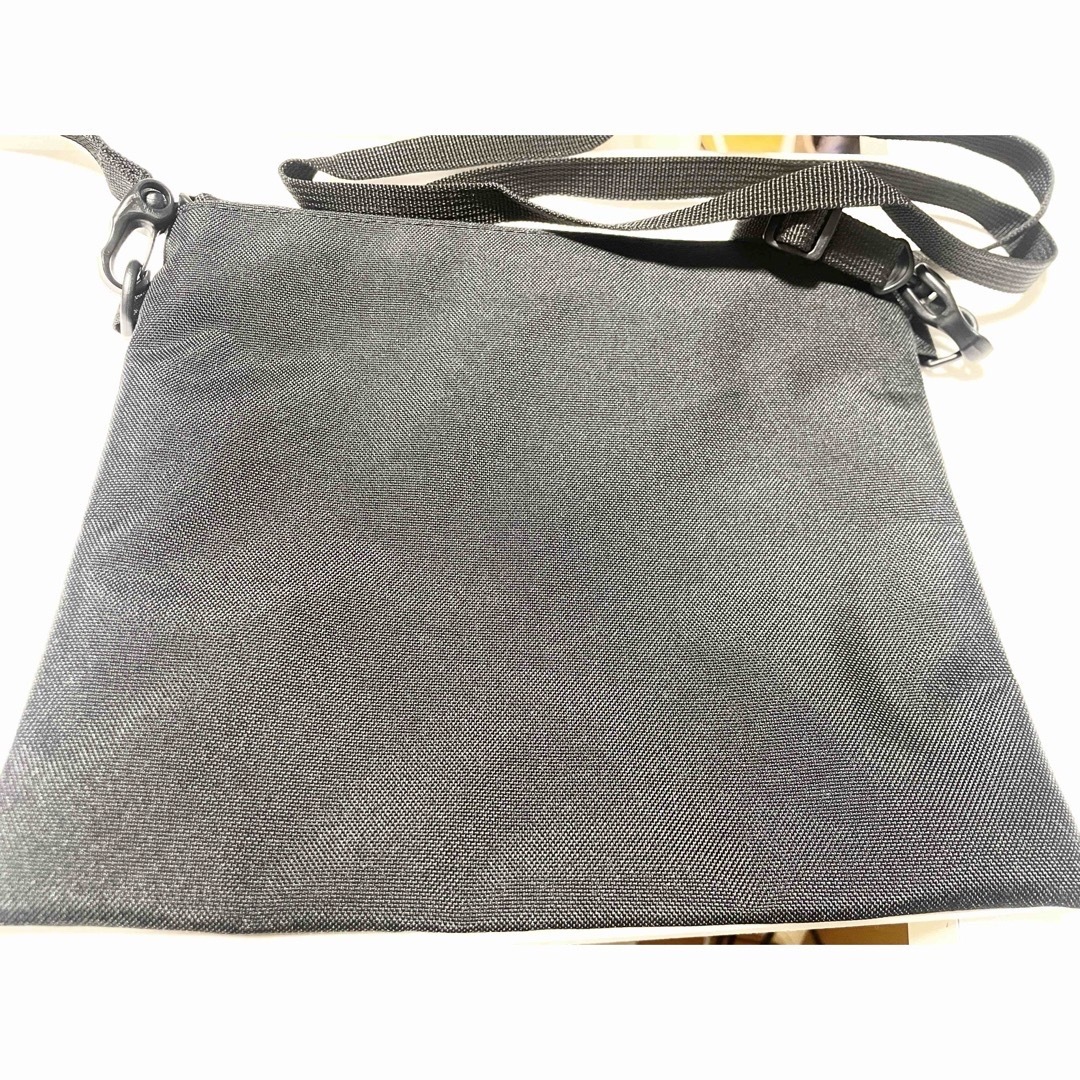 MUJI (無印良品)(ムジルシリョウヒン)の無印　無印良品　サコッシュ　ショルダーバッグ　ポーチ　カバン　MUJI　黒　鞄 レディースのバッグ(ショルダーバッグ)の商品写真