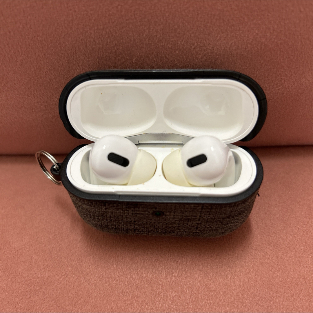 Apple(アップル)のV-MORO AirPods Pro 専用ケース スマホ/家電/カメラのオーディオ機器(ヘッドフォン/イヤフォン)の商品写真