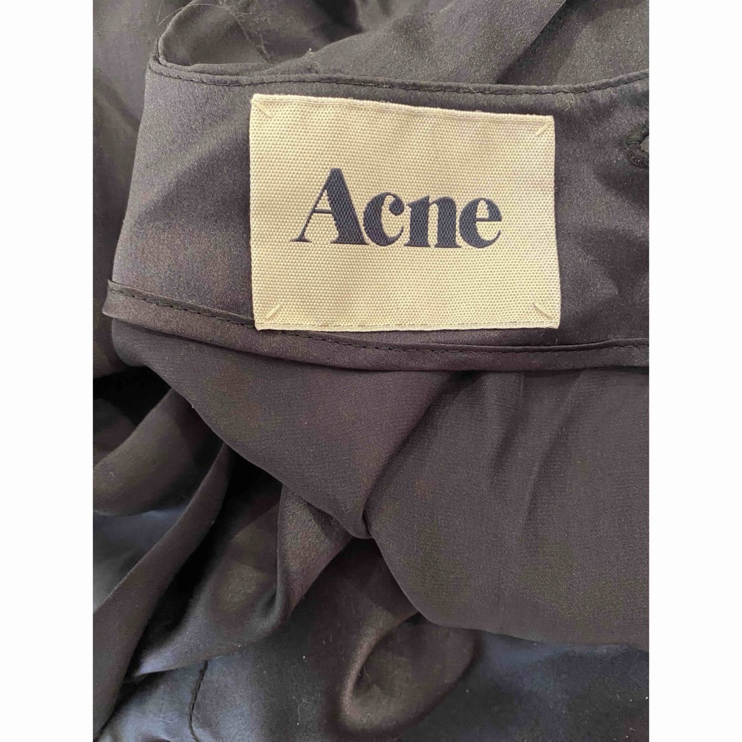 ACNE(アクネ)のシルク100%  コクーンワンピース　ACNE アクネ レディースのワンピース(ミニワンピース)の商品写真