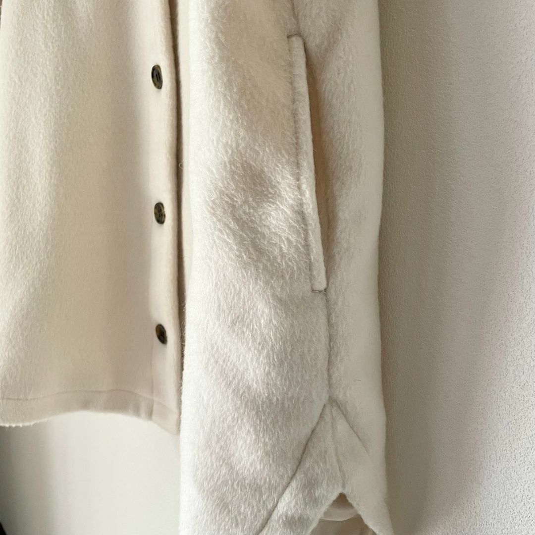 BAYFLOW(ベイフロー)のBAYFLOW　ベイフロー　中綿ジャケット　コート　アウター　白 レディースのジャケット/アウター(その他)の商品写真