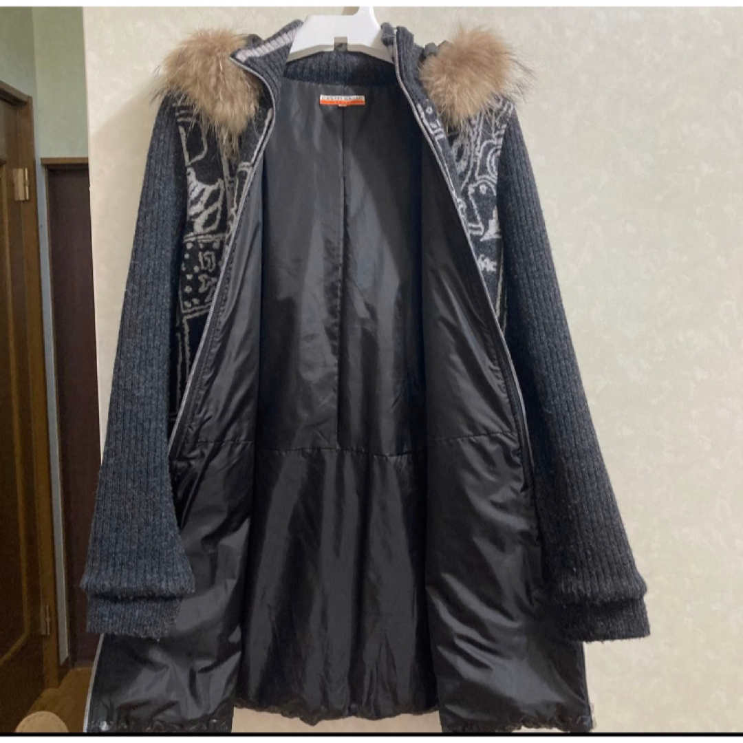 ほぼ未使用　ロングコート カステルバジャック レディースのジャケット/アウター(ロングコート)の商品写真