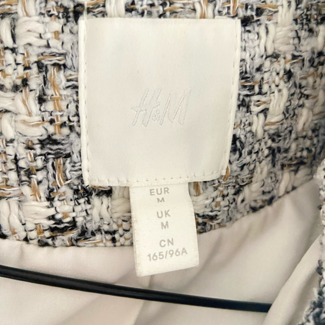 H&M(エイチアンドエム)のH&M ツイードジャケット　 レディースのジャケット/アウター(ノーカラージャケット)の商品写真