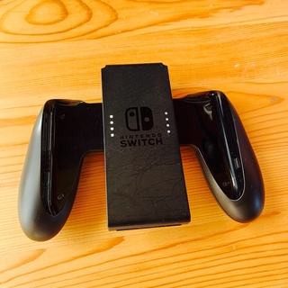 Switch コントローラー(家庭用ゲーム機本体)