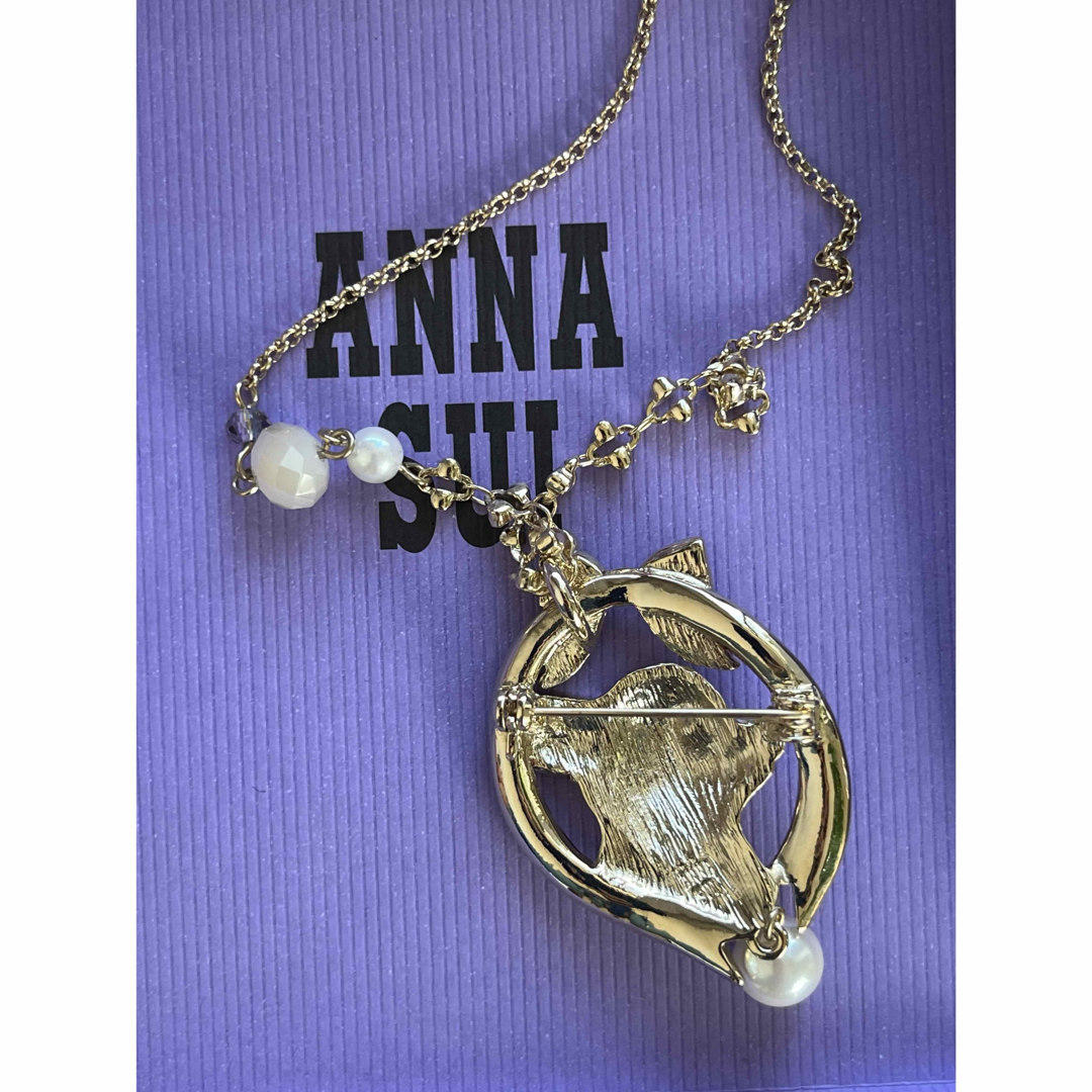 ANNA SUI(アナスイ)の未使用！付属品完備 ANNA SUI　チワワ　2way　ネックレス　ブローチ レディースのアクセサリー(ネックレス)の商品写真