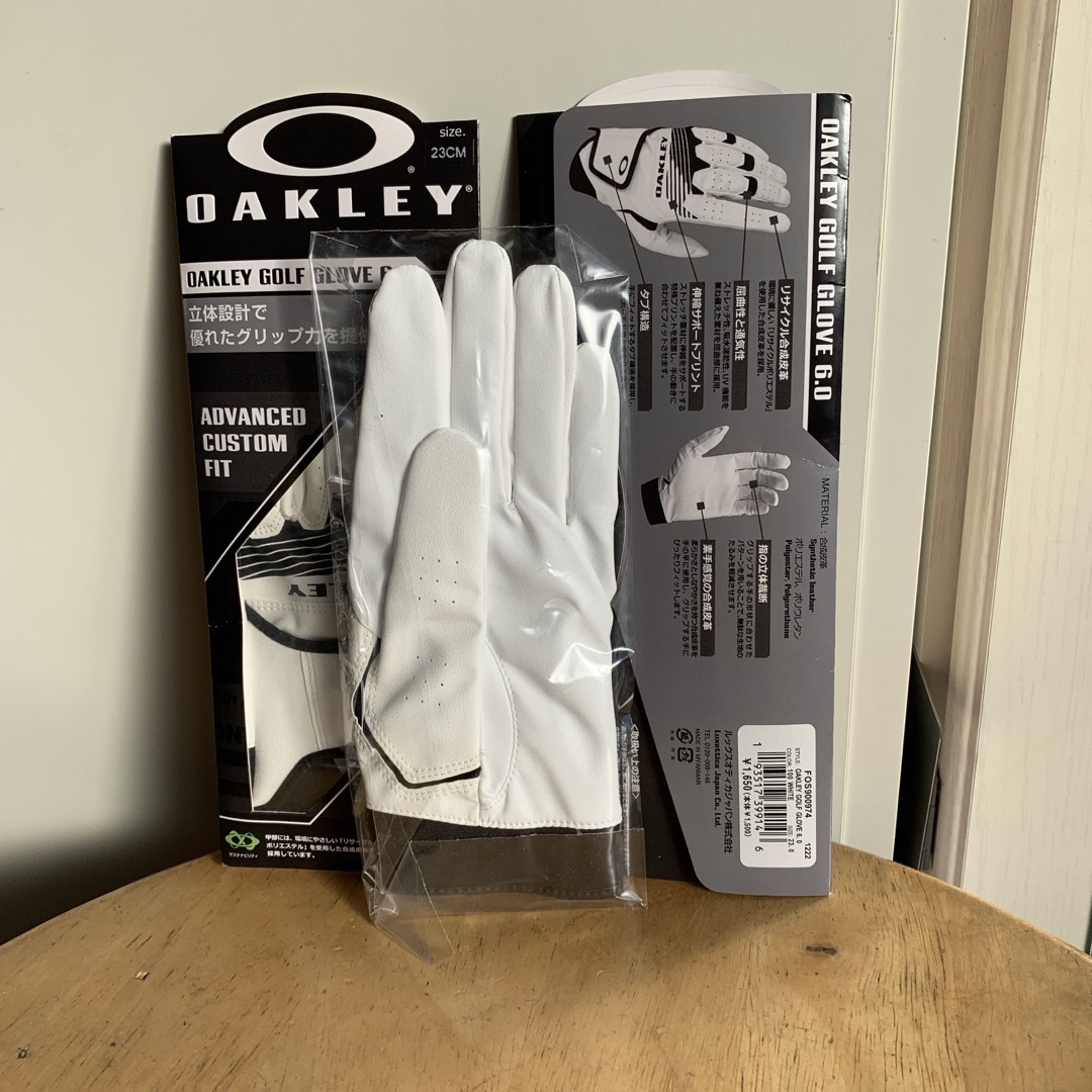 Oakley(オークリー)のオークリー  ゴルフ　グローブ　左手　23cm 2枚 スポーツ/アウトドアのゴルフ(その他)の商品写真