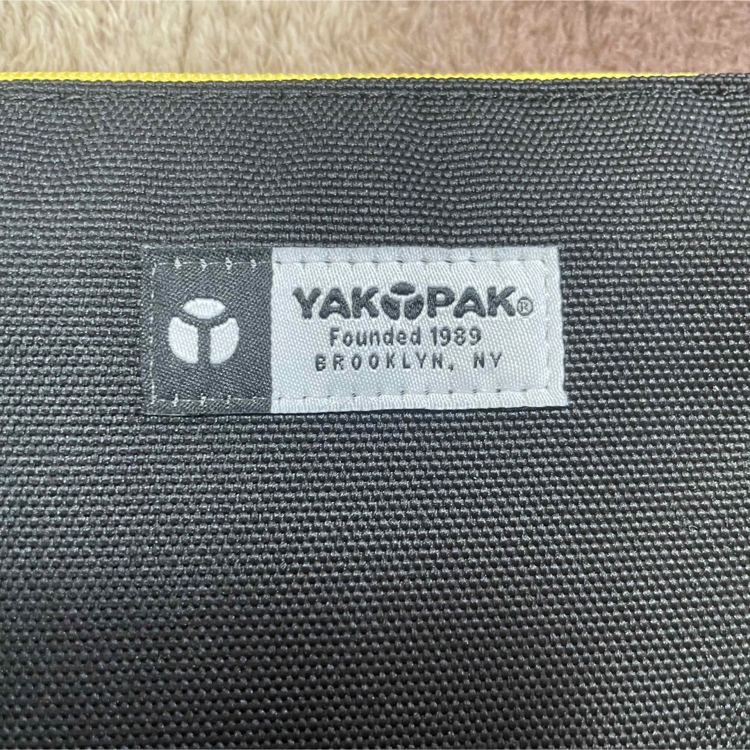 YAK PAK(ヤックパック)の【未使用・タグ付き・日本限定】YAKPAK ピカチュウ刺繍　ロングウォレット メンズのファッション小物(長財布)の商品写真