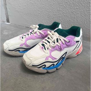 オリジナルス(Originals（adidas）)のadidas ASTIR W アディダス　スニーカー(スニーカー)