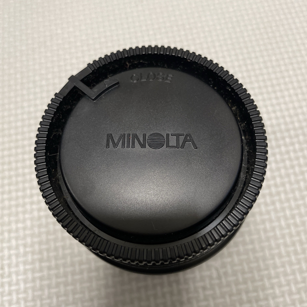 KONICA MINOLTA(コニカミノルタ)のジャンク　MINOLTA レンズ＋ケース　AF35-105 LH-1044 スマホ/家電/カメラのカメラ(レンズ(ズーム))の商品写真