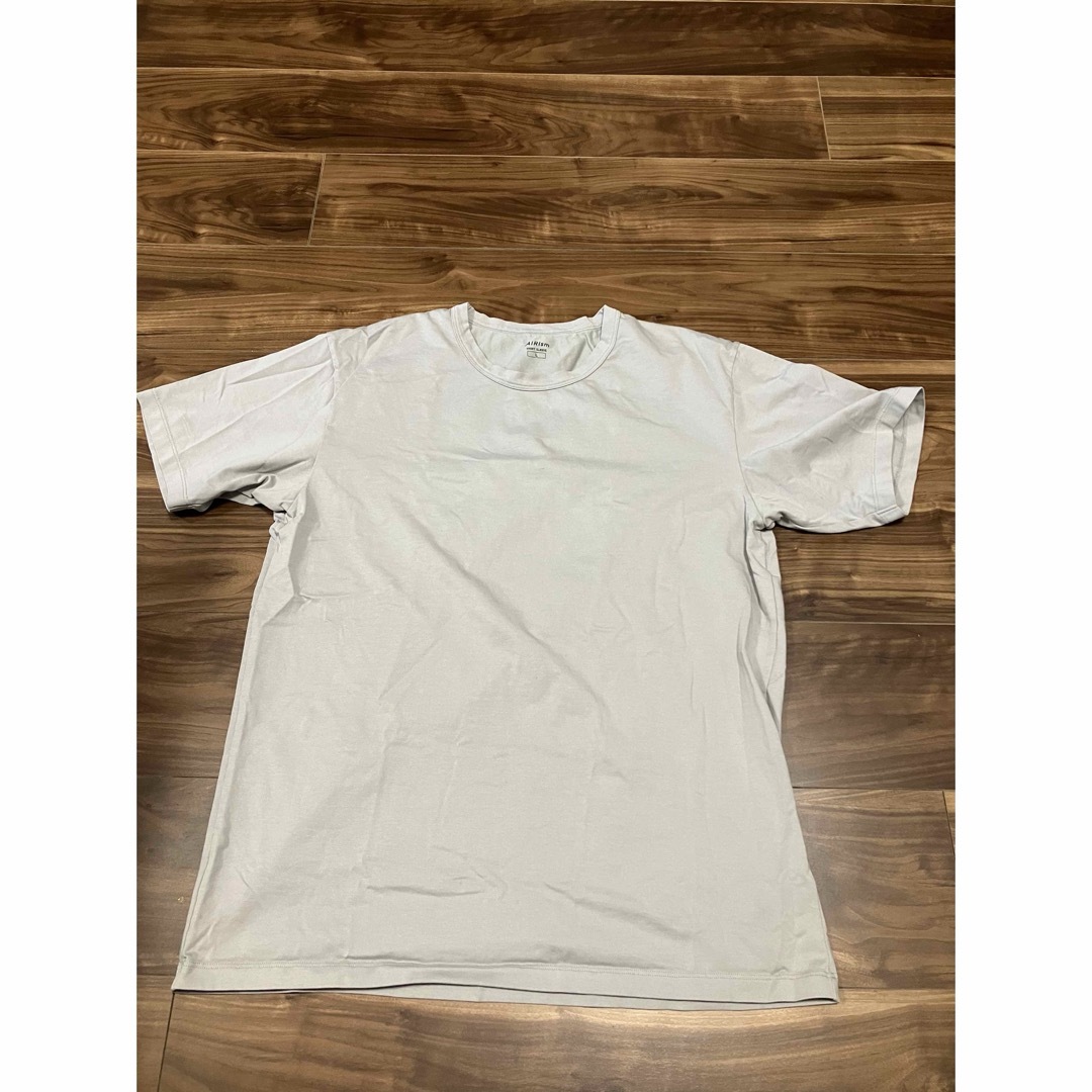 UNIQLO(ユニクロ)の新品ユニクロUNIQLOメンズTシャツLサイズ薄いグレー メンズのトップス(Tシャツ/カットソー(半袖/袖なし))の商品写真