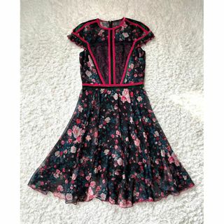 タダシショウジ(TADASHI SHOJI)の【専用】タダシショージ 花柄 フレンチスリーブ 膝下 ワンピース ドレス(ひざ丈ワンピース)