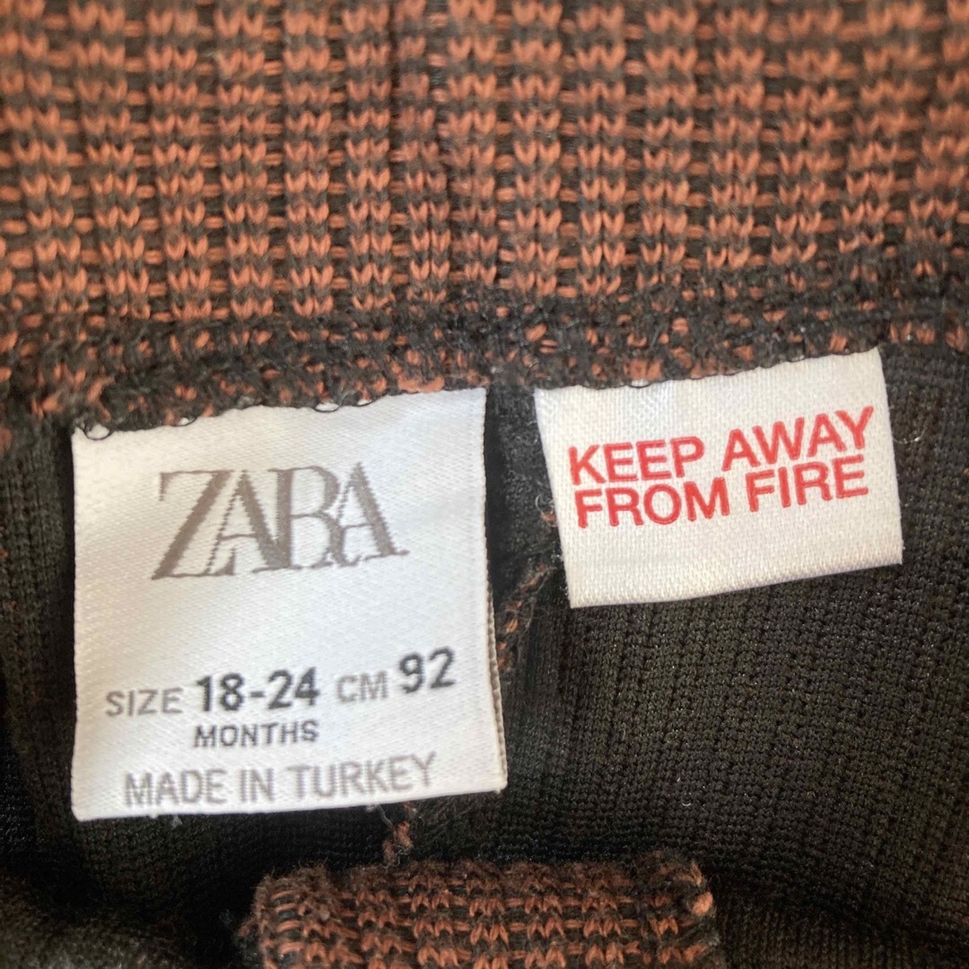 ZARA KIDS(ザラキッズ)のZARA サロペット　90 キッズ/ベビー/マタニティのキッズ服男の子用(90cm~)(パンツ/スパッツ)の商品写真