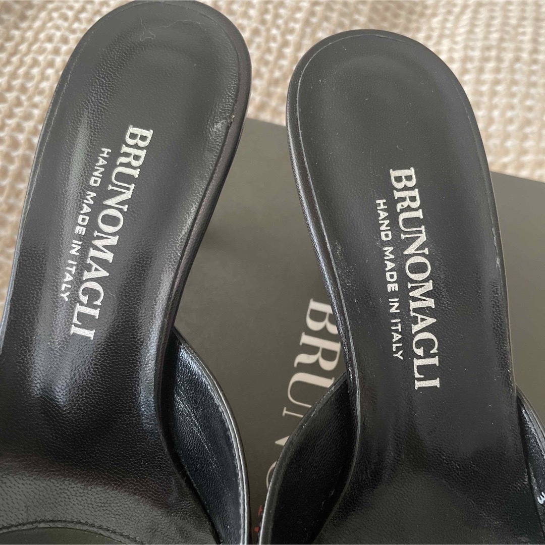 BRUNOMAGLI(ブルーノマリ)の【美品】BRUNOMAGLI 34サイズ　MADE IN ITALY  レディースの靴/シューズ(ハイヒール/パンプス)の商品写真