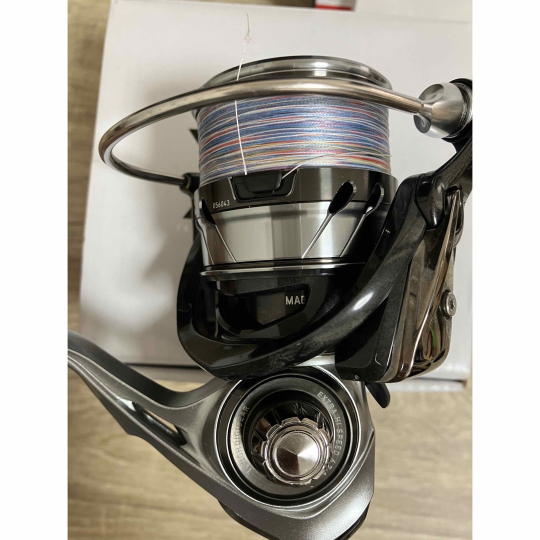 DAIWA(ダイワ)のダイワ Daiwa リール 18カルディア LT 4000－CXH スピニング スポーツ/アウトドアのフィッシング(リール)の商品写真