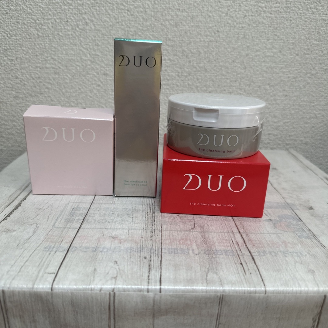 DUO(デュオ)のミルク様専用　デュオ　ザ　クレンジングバーム2個 コスメ/美容のスキンケア/基礎化粧品(クレンジング/メイク落とし)の商品写真