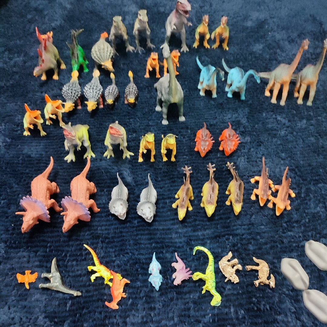 恐竜　おもちゃ　フィギュア キッズ/ベビー/マタニティのおもちゃ(ぬいぐるみ/人形)の商品写真