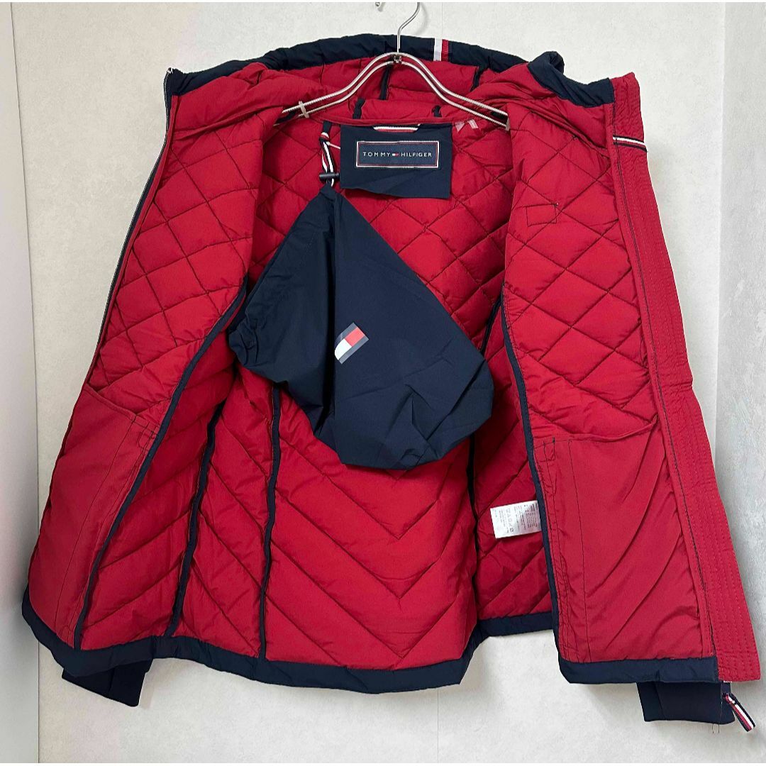 TOMMY HILFIGER(トミーヒルフィガー)の新品 L ★ トミーヒルフィガー 中綿 ジャケット パッカブル 紺 US-M レディースのジャケット/アウター(ダウンジャケット)の商品写真