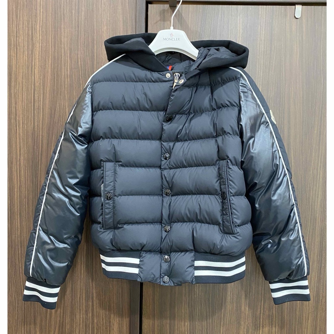 MONCLER(モンクレール)の1回　定価14.5万　モンクレール キッズダウン MERIH BOMBER　12 キッズ/ベビー/マタニティのキッズ服男の子用(90cm~)(ジャケット/上着)の商品写真