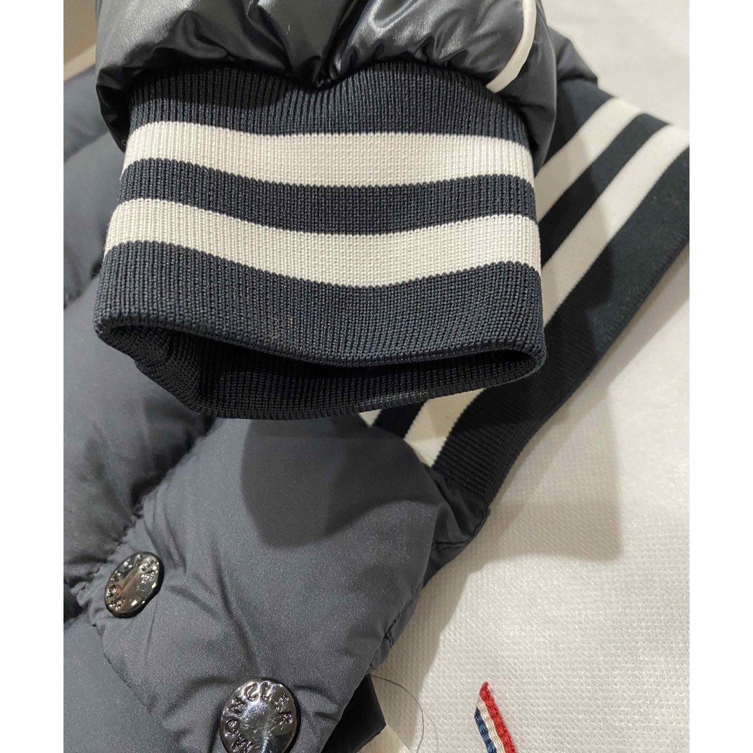 MONCLER(モンクレール)の1回　定価14.5万　モンクレール キッズダウン MERIH BOMBER　12 キッズ/ベビー/マタニティのキッズ服男の子用(90cm~)(ジャケット/上着)の商品写真