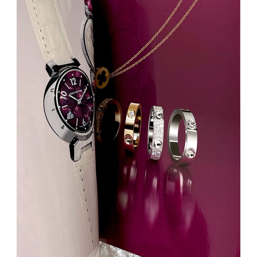 LOUIS VUITTON(ルイヴィトン)の非売品❗️ルイヴィトン　カタログ　3セット バッグ　時計　アクセサリー エンタメ/ホビーの雑誌(ファッション)の商品写真