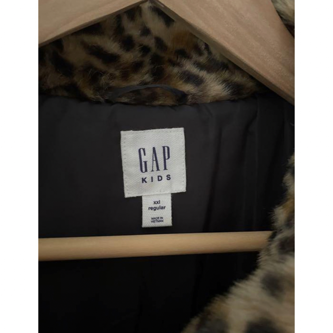 GAP(ギャップ)のGapkids試着のみヒョウ柄コートジャケットブルゾンボアレオパードハロウィン キッズ/ベビー/マタニティのキッズ服女の子用(90cm~)(ジャケット/上着)の商品写真