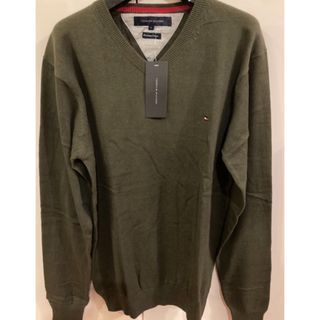 トミーヒルフィガー(TOMMY HILFIGER)の新品未使用！　トミーヒルフィガー　TOMMY  Vネックセーター　カーキS(ニット/セーター)