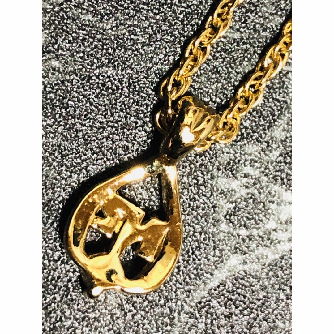 GIVENCHY(ジバンシィ)のジバンシィ　ブレスレット　ニナリッチ　ネックレス　ゴールド　2点セット レディースのアクセサリー(ブレスレット/バングル)の商品写真